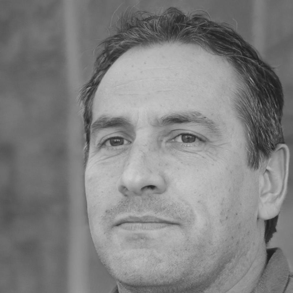 Portrait professionnel d'un conseiller financier expérimenté